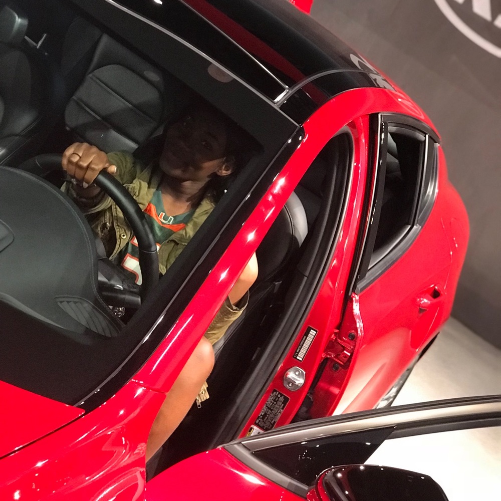 Meet your Posher, Beatrice